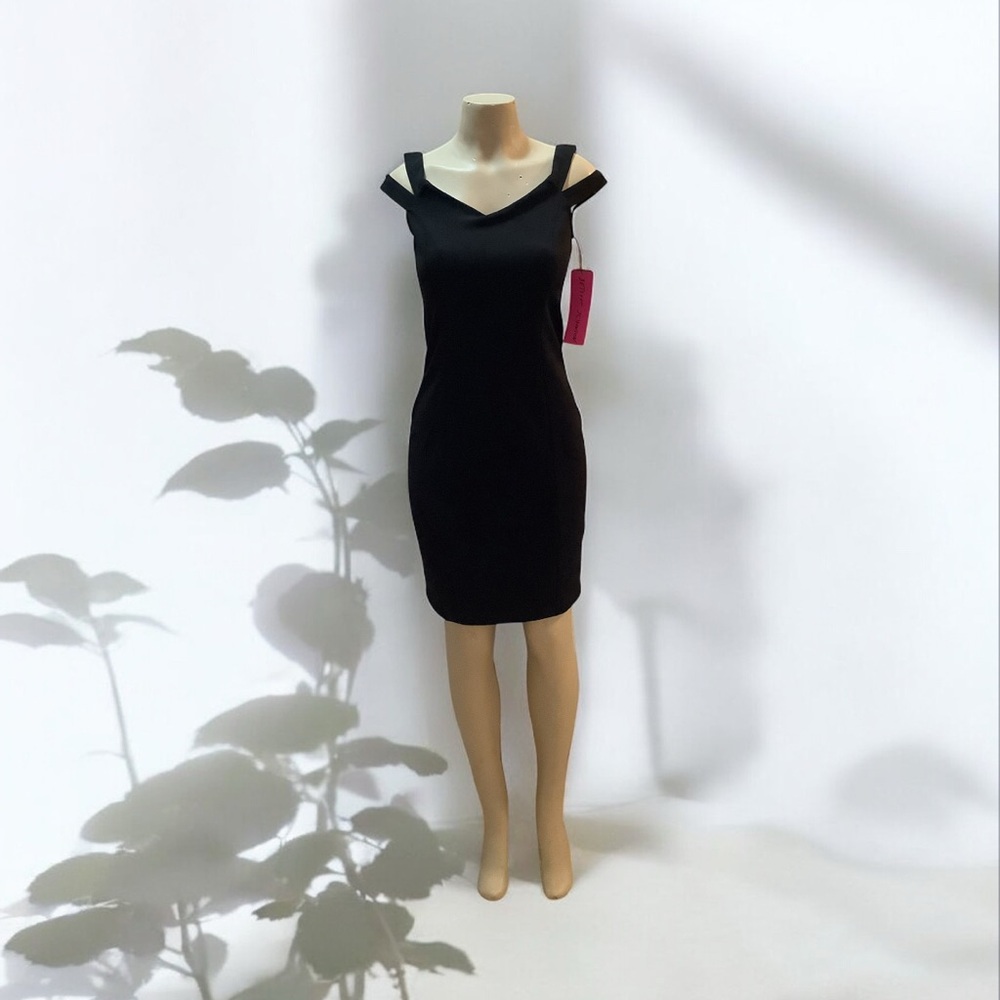 Betsey Johnson Black Sleeveless Bodycon Mini Dress